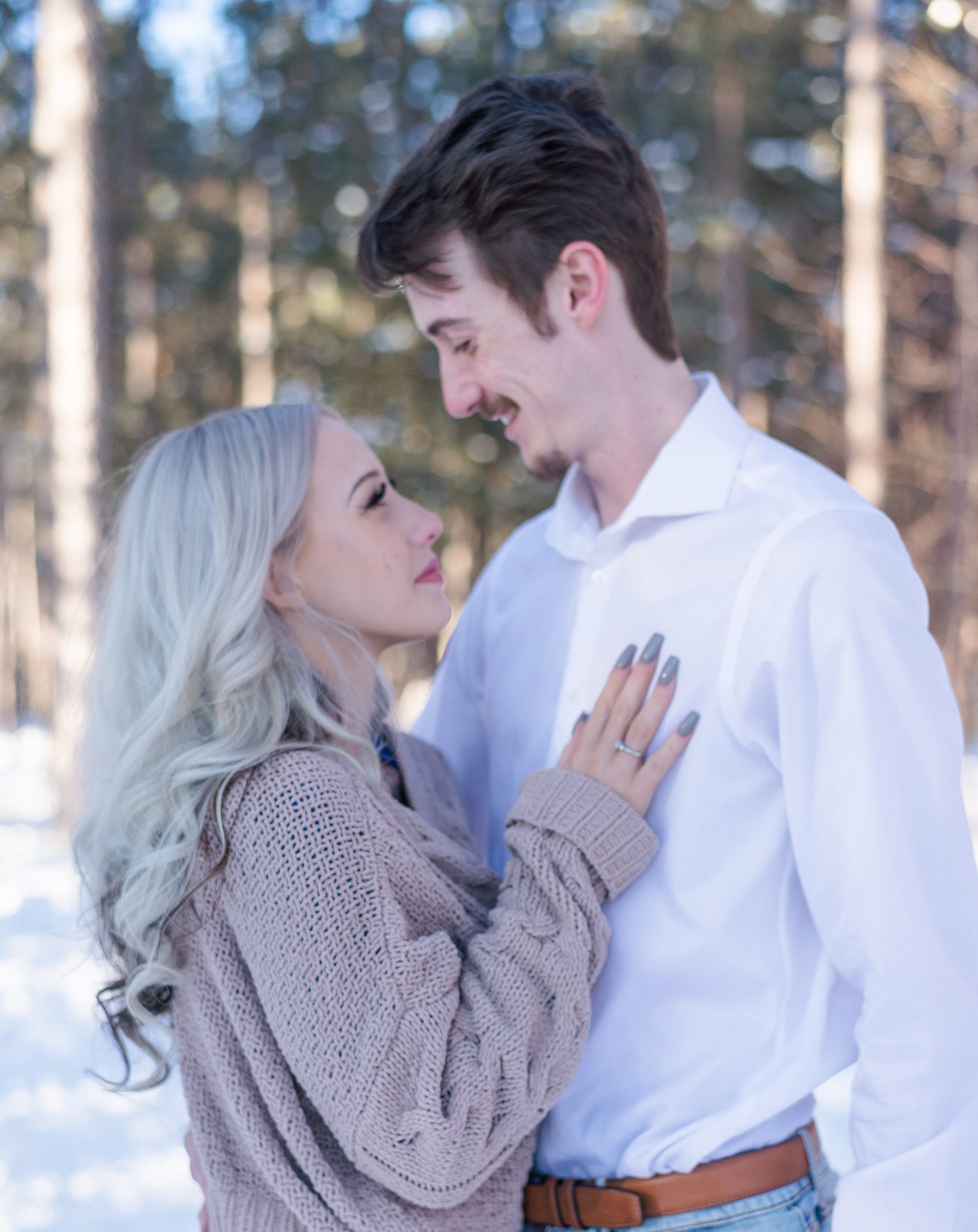 winter outdoor engagement session ontario photographer